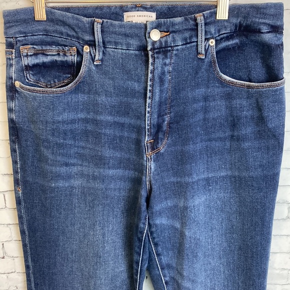 Good American Good Legs Flare Split Pocket Jeans Size 12/31 Elevated Basic - Picture 6 of 15